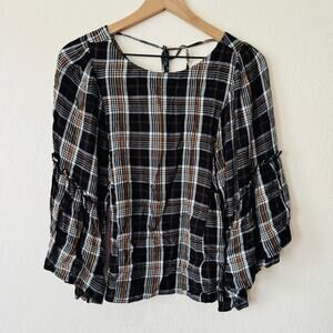 Maurice’s | plaid blouse